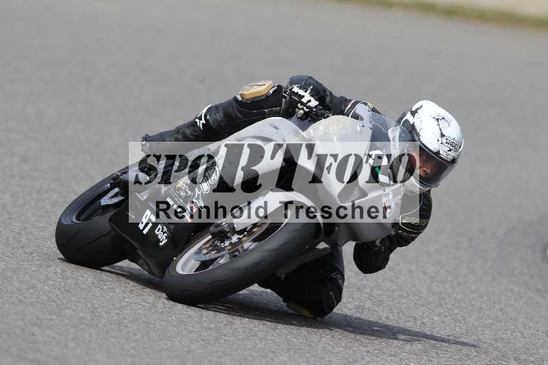 /Archiv-2023/06 10.04.2023 Moto Club Anneau du Rhin/Rouge Expert/97